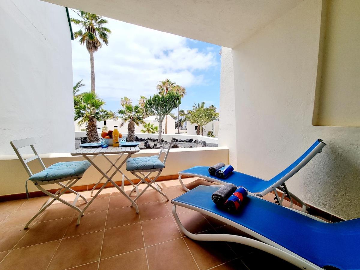Apartamento Eduardo A Primera Linea Del Mar Costa Teguise Eksteriør billede