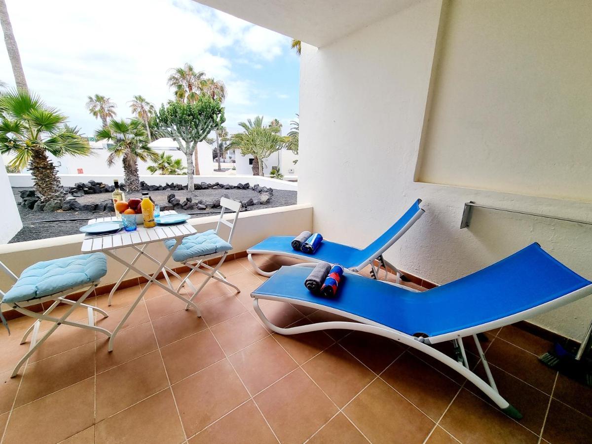 Apartamento Eduardo A Primera Linea Del Mar Costa Teguise Eksteriør billede
