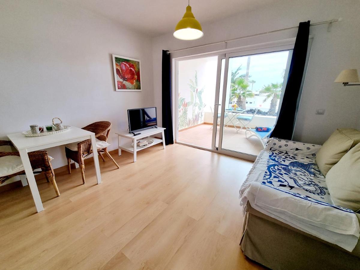 Apartamento Eduardo A Primera Linea Del Mar Costa Teguise Eksteriør billede
