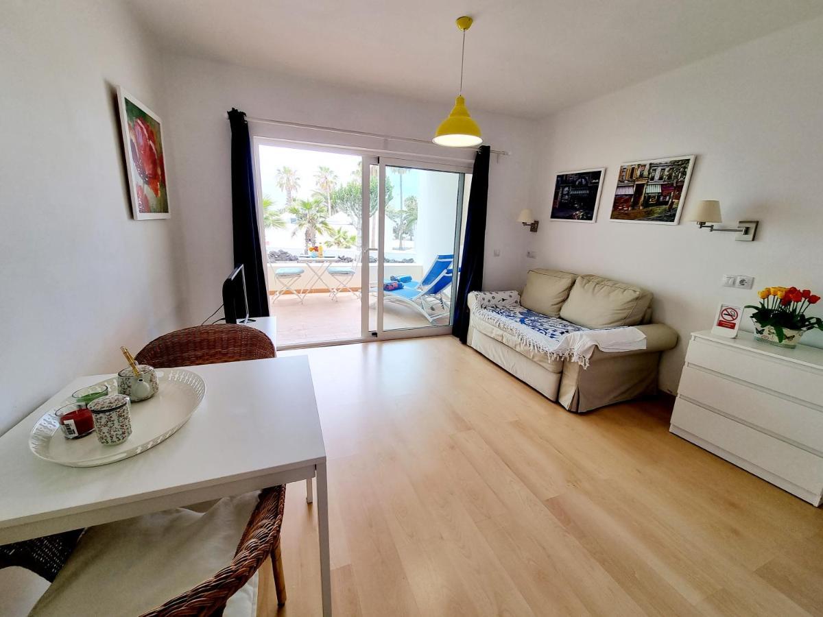 Apartamento Eduardo A Primera Linea Del Mar Costa Teguise Eksteriør billede
